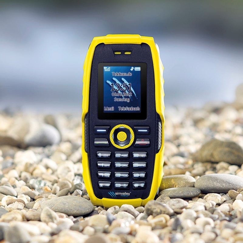 Simvalley XT520 Outdoor Mobile Phone In The Hardness Test
