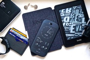 Top 10 Awesome Advance Features in new YotaPhone 2