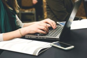 5 Critical Factors Every Business Must Consider When Hiring an IT Server Management Company