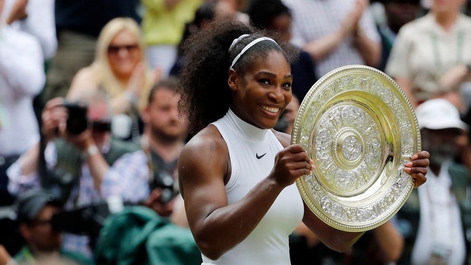 Serena Williams pays tribute to the “small team” Halep after the last defeat