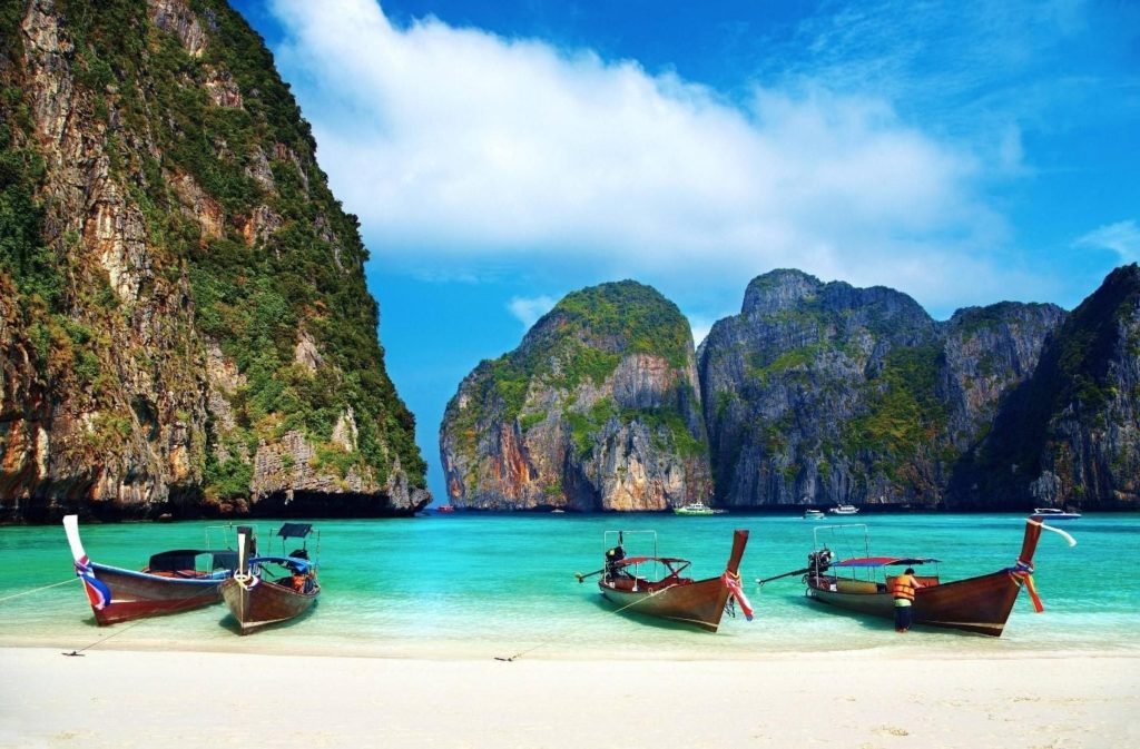 Phuket Cultural Tour: Places to Visit & Things to do